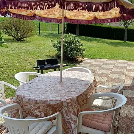 Paisible Avec Vaste Espace Exterieur - Fr-1-589-808 *
